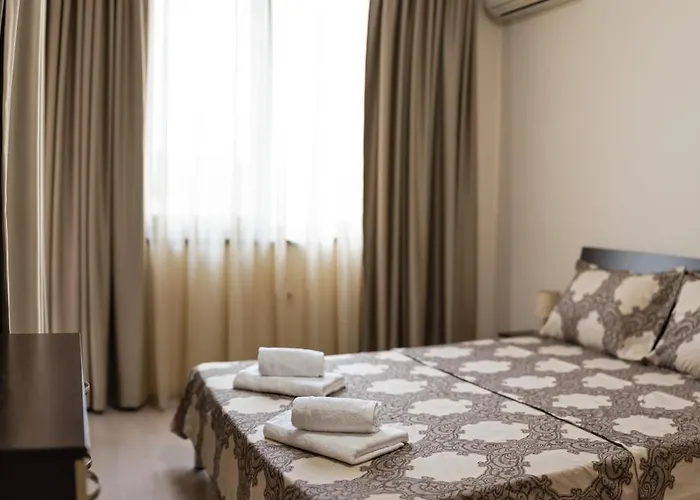 ава Сандански